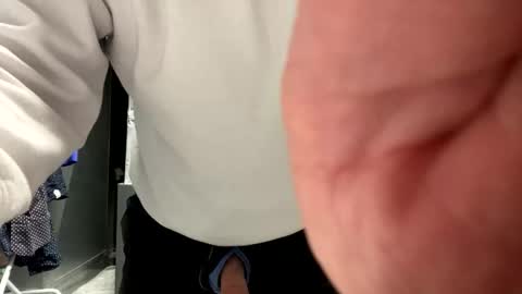 Snapshot of clovershit1 chatting on 10-27-25, 04:55 clovershit1 online show from 10-27-25, 04:55