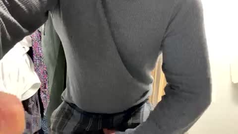 Snapshot of clovershit1 chatting on 11-14-25, 02:27 clovershit1 online show from 11-14-25, 02:27