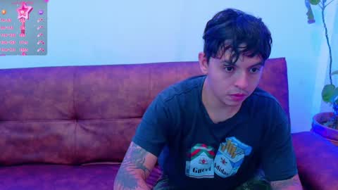 Snapshot of clydexxxbunny chatting on 12-12-24, 04:15 Clyde and Bunny online show from 12-12-24, 04:15