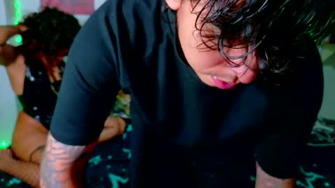 Snapshot of clydexxxbunny chatting on 03-06-25, 08:19 Clyde and Bunny online show from 03-06-25, 08:19