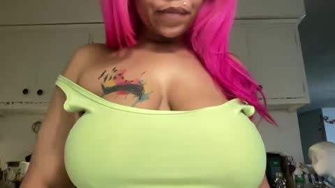 CocaNutt online show from 01-22-25, 06:41