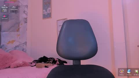 Snapshot of cock_big_girl chatting on 02-04-26, 01:28 Valerie nenitasexy online show from 02-04-26, 01:28