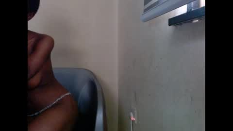 Snapshot of cockfanx chatting on 01-22-25, 07:03 cockfanx online show from 01-22-25, 07:03