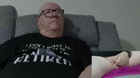 Snapshot of cockneymack51 chatting on 03-09-26, 12:58 Charlie. online show from 03-09-26, 12:58