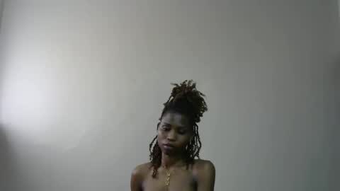 Snapshot of coco_luna chatting on 02-10-26, 12:42 Luna online show from 02-10-26, 12:42