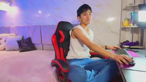 COCO online show from 05-08-26, 01:27