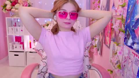 Snapshot of coconut_mia chatting on 02-27-26, 09:04 Mia online show from 02-27-26, 09:04