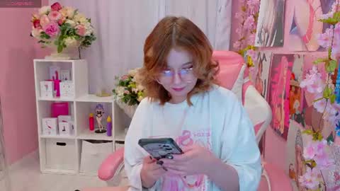 Mia online show from 06-24-26, 03:00