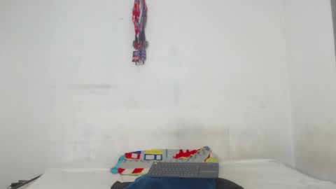 Snapshot of coddy_fit chatting on 01-12-25, 09:19 cody online show from 01-12-25, 09:19