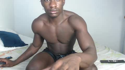 Snapshot of coddy_fit chatting on 01-25-25, 02:36 cody online show from 01-25-25, 02:36