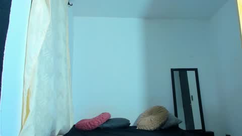Snapshot of coddy_fit chatting on 09-23-25, 03:31 cody online show from 09-23-25, 03:31