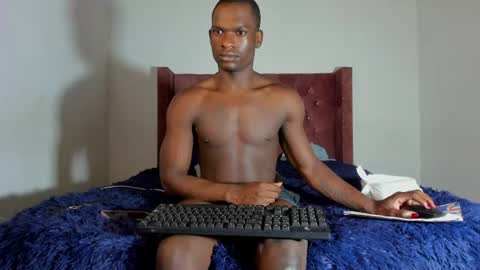 Snapshot of coddy_fit chatting on 07-01-26, 03:52 cody online show from 07-01-26, 03:52
