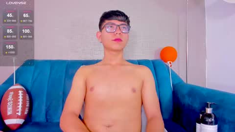 Snapshot of codytwink_ chatting on 03-02-25, 11:18 Cody online show from 03-02-25, 11:18