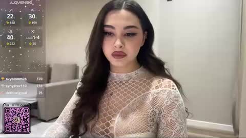 Yumi online show from 07-16-26, 10:16