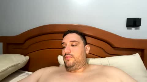 Twitteer silvath97 cohendasilva12 online show from 10-25-25, 02:02