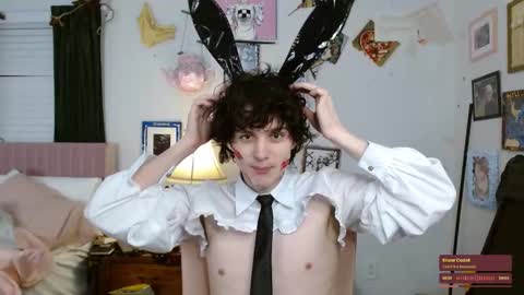 Snapshot of cokia_ chatting on 02-11-26, 12:37 Cokia online show from 02-11-26, 12:37