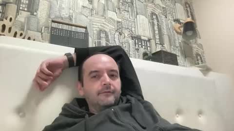 Snapshot of colambus83 chatting on 03-06-26, 07:43 colambus83 online show from 03-06-26, 07:43