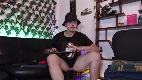 Colby Scott online show from 09-19-25, 02:24