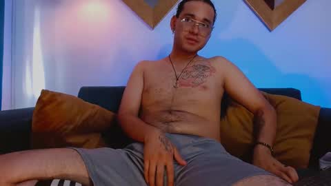 Snapshot of colecruz chatting on 10-23-25, 08:51 Cole online show from 10-23-25, 08:51