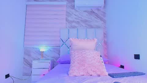 colett online show from 11-05-25, 12:05