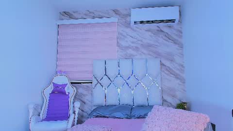 Snapshot of colett_hall chatting on 07-15-26, 11:59 colett online show from 07-15-26, 11:59