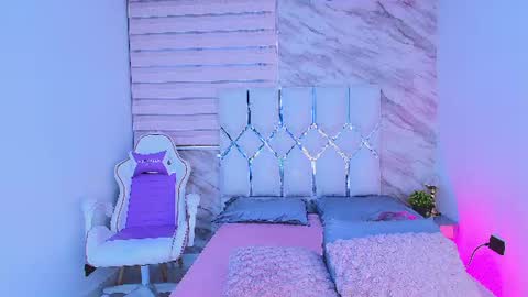 Snapshot of colett_hall chatting on 07-26-26, 11:50 colett online show from 07-26-26, 11:50