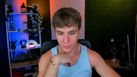 Snapshot of colin_storm chatting on 06-20-26, 07:05 colin online show from 06-20-26, 07:05