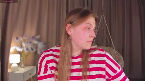 Snapshot of colleen_blake chatting on 09-25-25, 04:00 Collen Mon Tue Wed Thu Fri GMT 3 0300am - 0900am online show from 09-25-25, 04:00