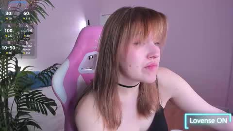 Snapshot of colleen_blake chatting on 01-18-26, 04:22 Collen Mon Tue Wed Thu Fri GMT 3 0300am - 0900am online show from 01-18-26, 04:22