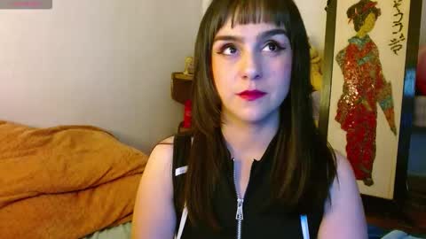 Snapshot of collette_beaufoy chatting on 12-22-25, 06:43 Collette online show from 12-22-25, 06:43