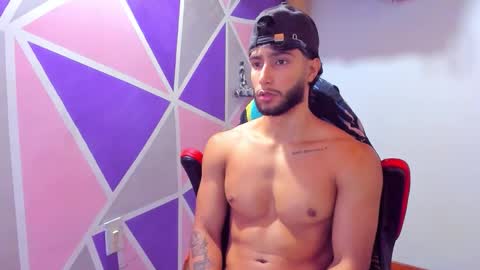 Snapshot of collins_emmett chatting on 02-20-26, 10:54 EMMETT COLLINS online show from 02-20-26, 10:54