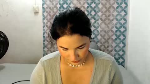 Snapshot of colombi4spice chatting on 01-06-26, 05:27 viviana online show from 01-06-26, 05:27