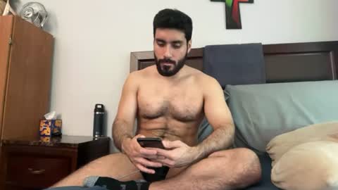 colombianstud94 online show from 06-15-26, 09:39