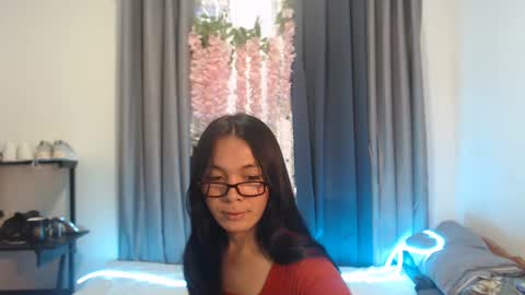 Snapshot of come_wet_me chatting on 03-11-25, 05:05 come_wet_me online show from 03-11-25, 05:05