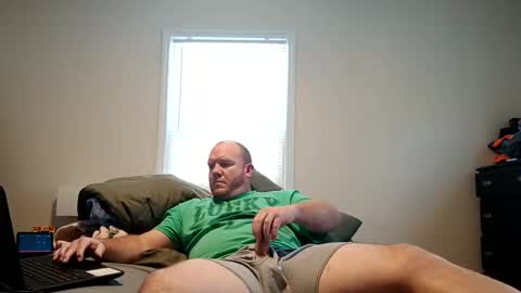 Snapshot of comegetmeinthemorning chatting on 01-11-25, 07:05 comegetmeinthemorning online show from 01-11-25, 07:05