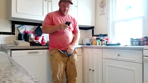 Snapshot of comegetmeinthemorning chatting on 03-31-26, 07:14 comegetmeinthemorning online show from 03-31-26, 07:14