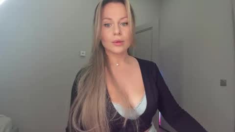 Alice online show from 09-14-25, 04:17