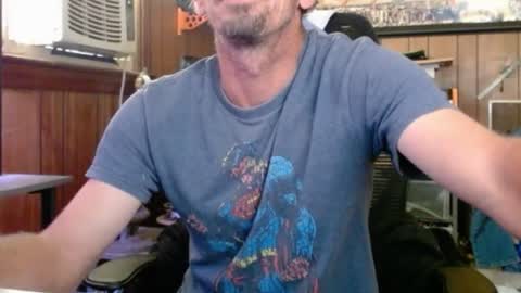 Nelson or ComicKing and sometime Peachy143 online show from 06-19-26, 09:40