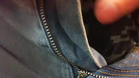 comox online show from 02-24-25, 02:19