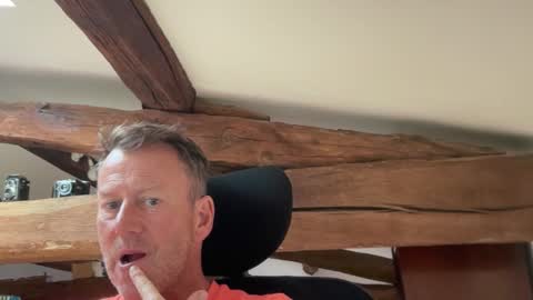 Snapshot of compay69 chatting on 11-15-25, 12:23 compay69 online show from 11-15-25, 12:23