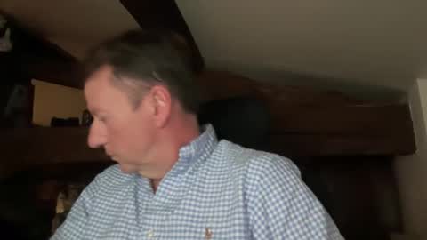 Snapshot of compay69 chatting on 02-04-26, 05:52 compay69 online show from 02-04-26, 05:52