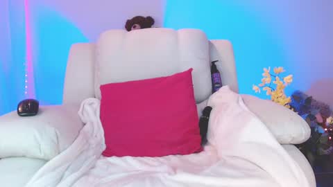 Ariane... online show from 12-23-24, 10:12