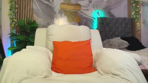 Snapshot of concubine_princess chatting on 08-02-26, 11:03 Ariane... online show from 08-02-26, 11:03