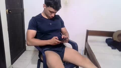 Snapshot of conde2710 chatting on 11-13-25, 03:05 ELCONDE online show from 11-13-25, 03:05