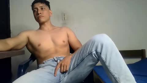 Snapshot of conde2710 chatting on 12-02-25, 03:12 ELCONDE online show from 12-02-25, 03:12