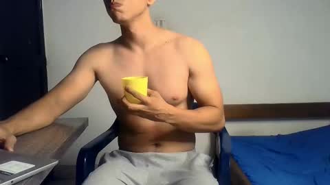 Snapshot of conde2710 chatting on 12-03-25, 03:14 ELCONDE online show from 12-03-25, 03:14