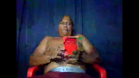 Snapshot of condor087510 chatting on 02-02-26, 02:10 Miguel online show from 02-02-26, 02:10