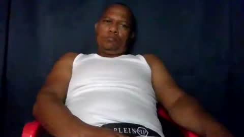 Snapshot of condor087510 chatting on 02-03-26, 06:40 Miguel online show from 02-03-26, 06:40