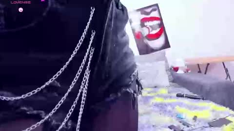 Snapshot of confidentmistress chatting on 03-04-25, 10:27 GoddessA online show from 03-04-25, 10:27