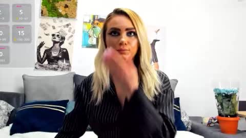 Snapshot of confidentmistress chatting on 02-18-26, 04:30 GoddessA online show from 02-18-26, 04:30